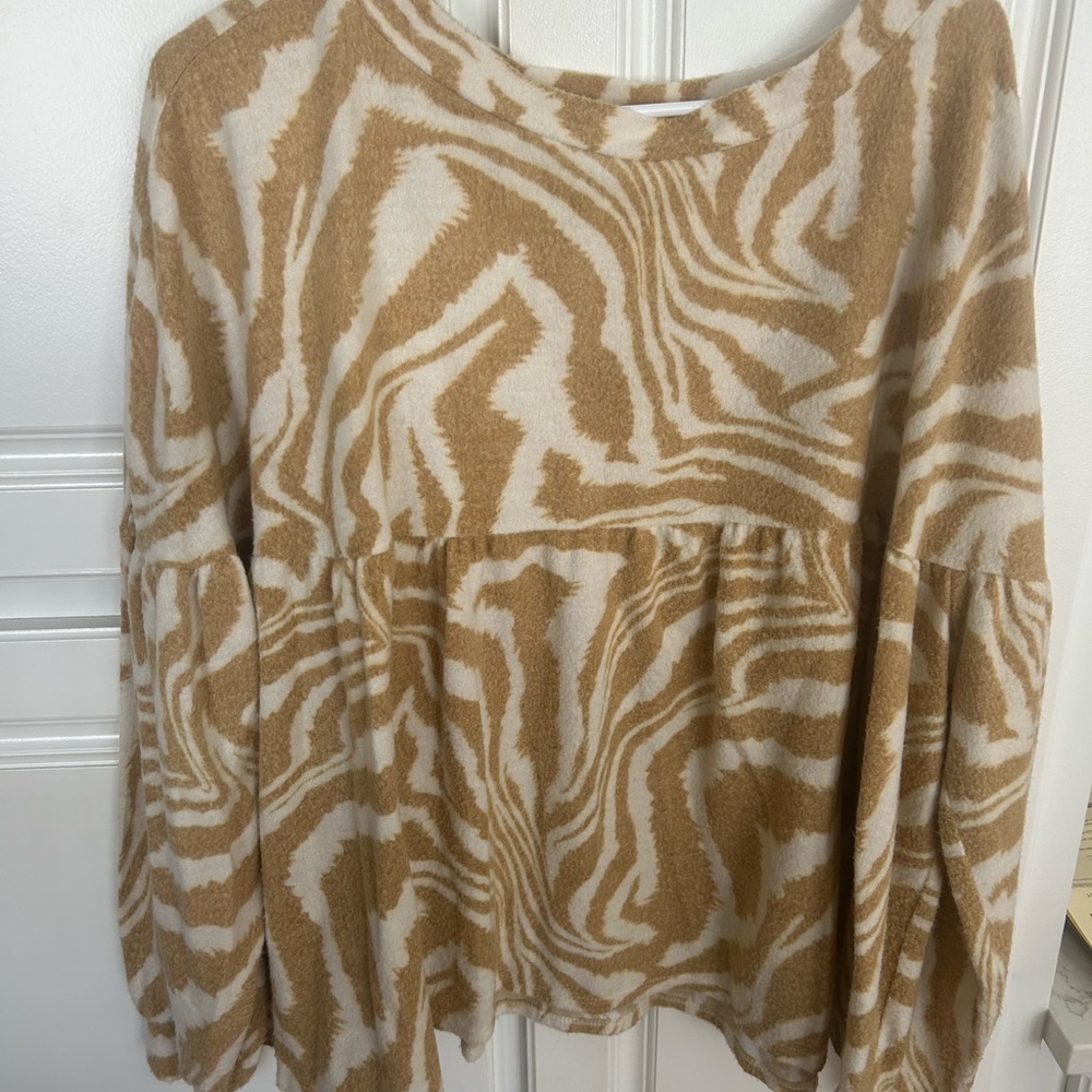 Elegant Beige and Cream Women's M Print Blouse Baby Doll Top